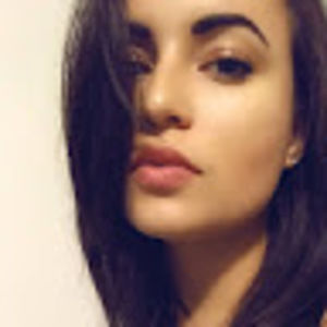 Meet your Posher, Monica